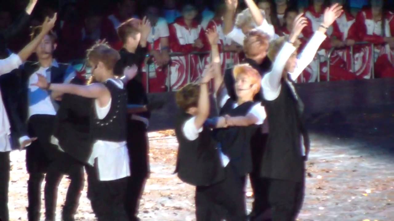 [130717 Kazan Arena] EXO - Wolf (Lu Han focus)