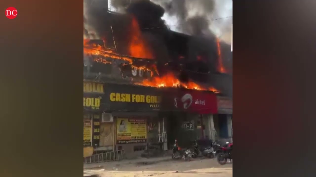 Fire breaks out at popular restaurant in Delhi's Rajouri Garden; 10 fire tenders rushed