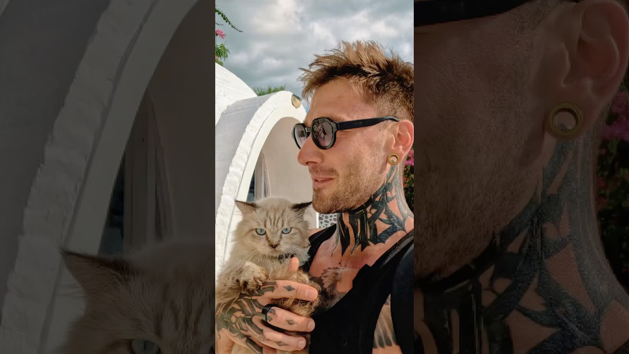 Cute Hotel Manager in Lombok ❤️