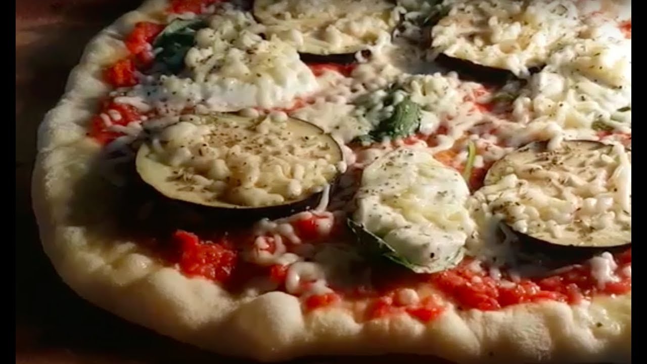 Pizza maison digne d'un grand pizzaïolo بالعربية والفرنسية