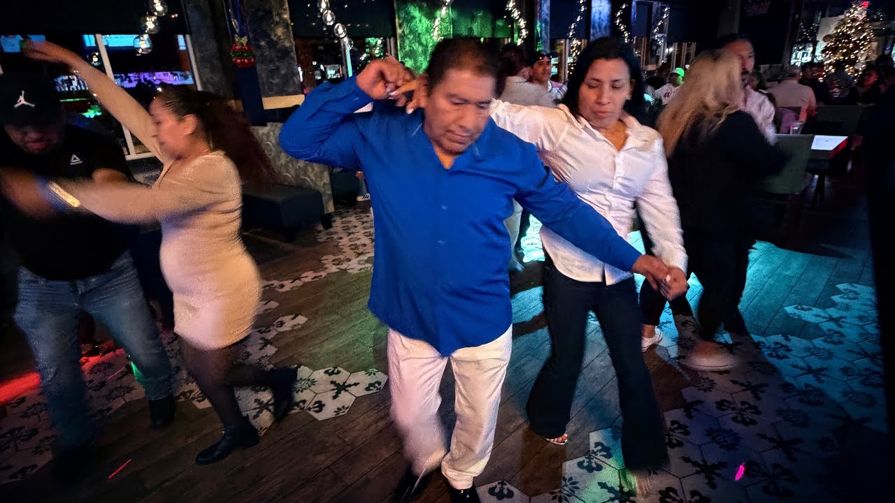 2 Set Musical Sonido Kumbiambero desde El Trompo Mexican Grill