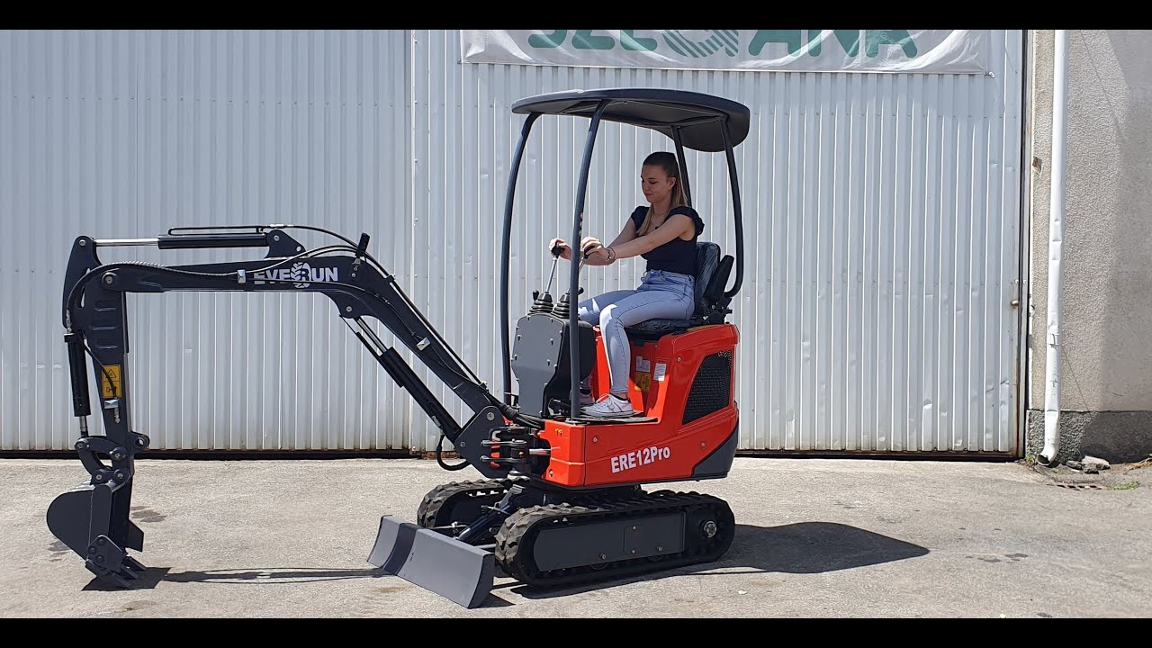 Szandi bemutatja -  Everun ERE12 Pro minikotró (Crawler Excavator)