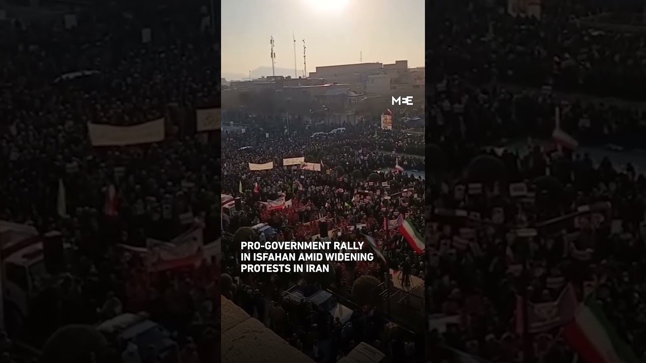 Pro-government rally in Isfahan as protests sweep the nation