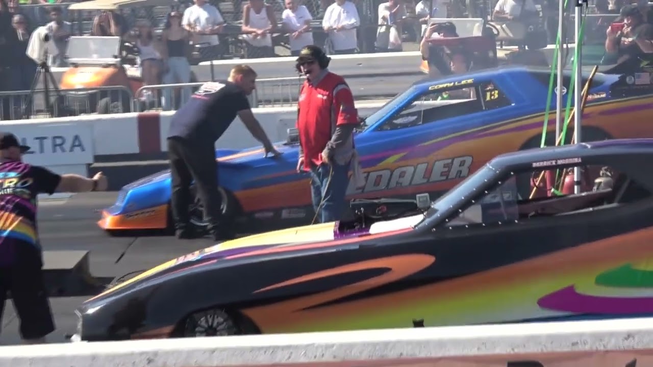 Funny Car final qualifying-Wally Parks Nostalgia Nationals Famoso