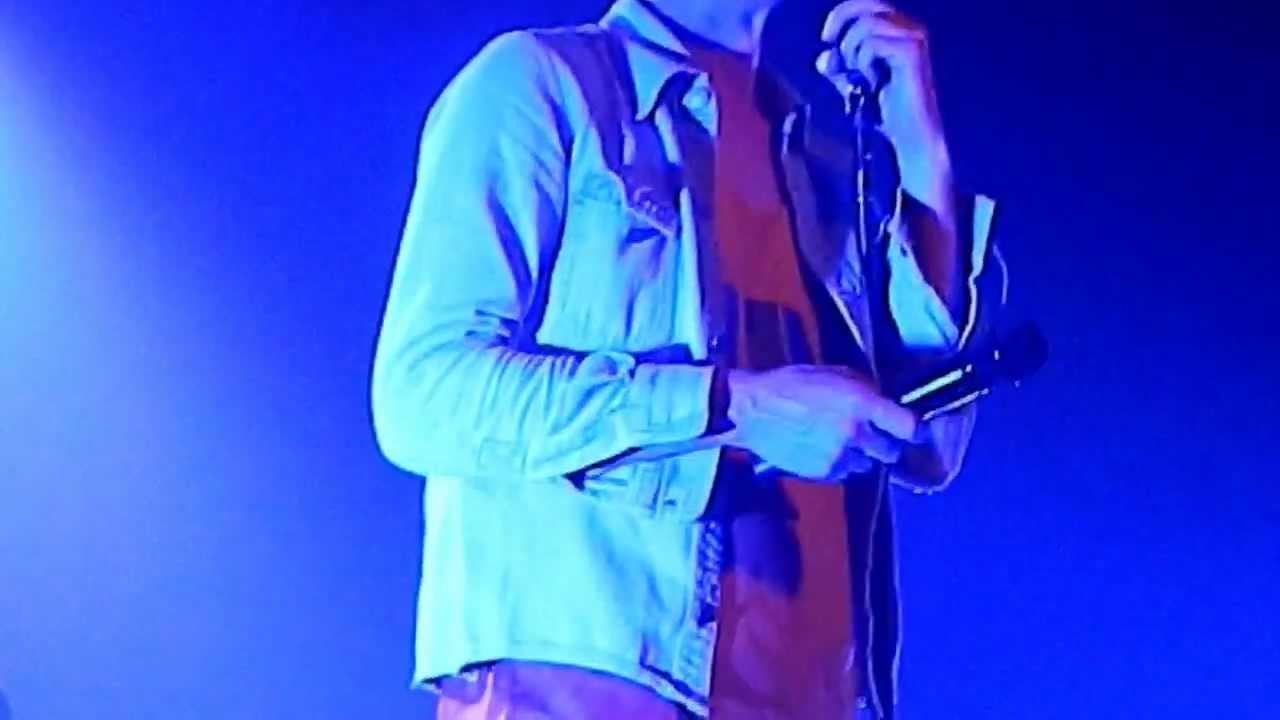 Nate Ruess forgetting the words to Some Nights intro.