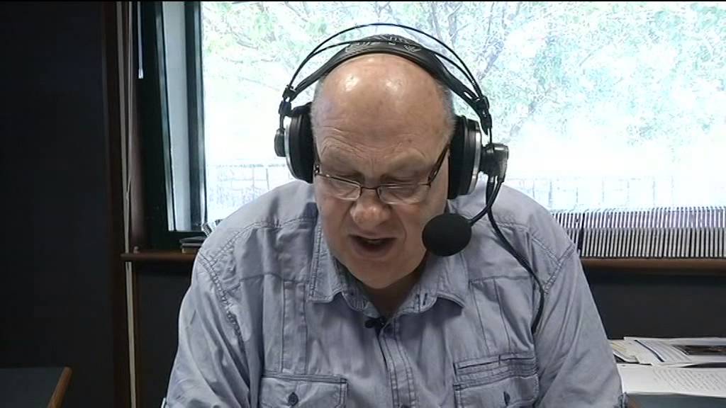 Farmers Fighting Depression In The Tractor - ABC TV News
