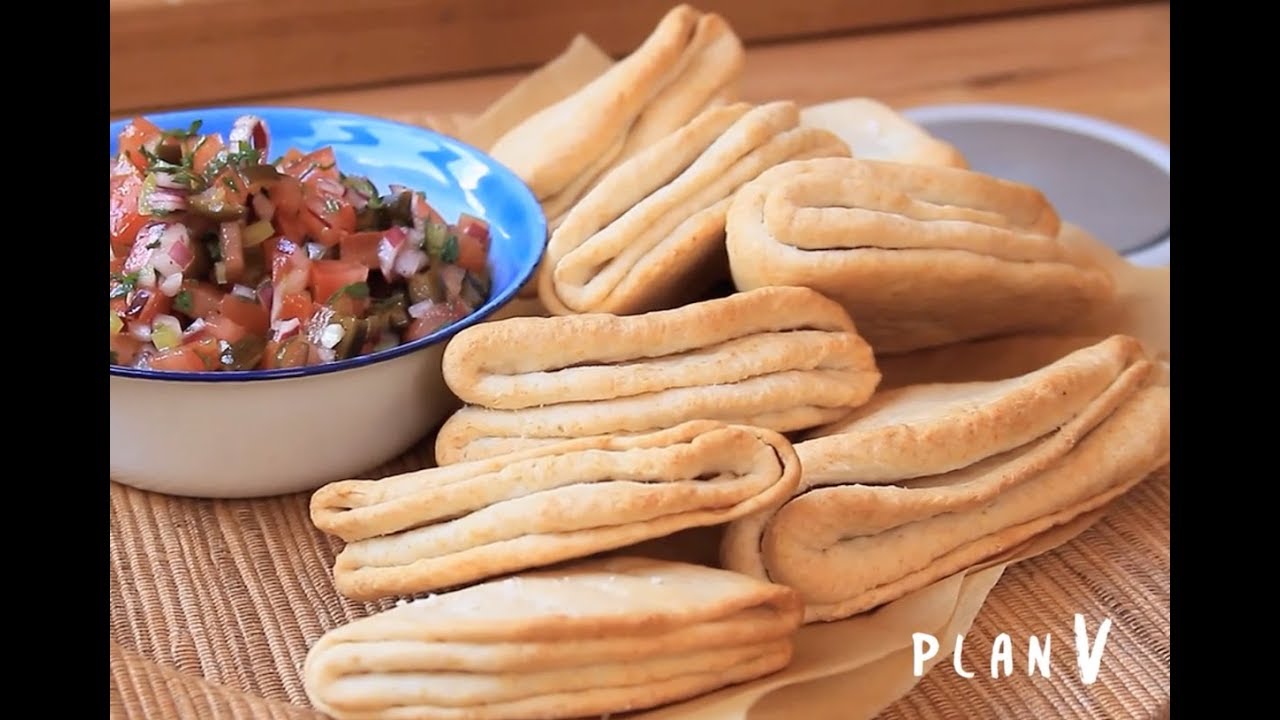 Dobladitas con pebre de cochayuyo