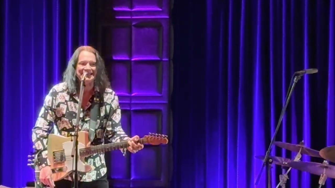 Robben Ford - Blue Note Tokyo April 16, 2023