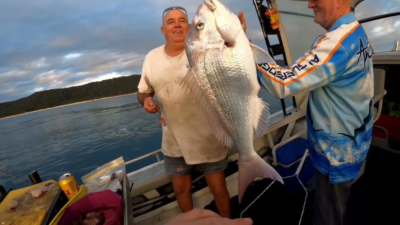 Fishing Moreton Bay 2023. Cracking Snapper session. Skipper Ronnie with an 18lb monster!