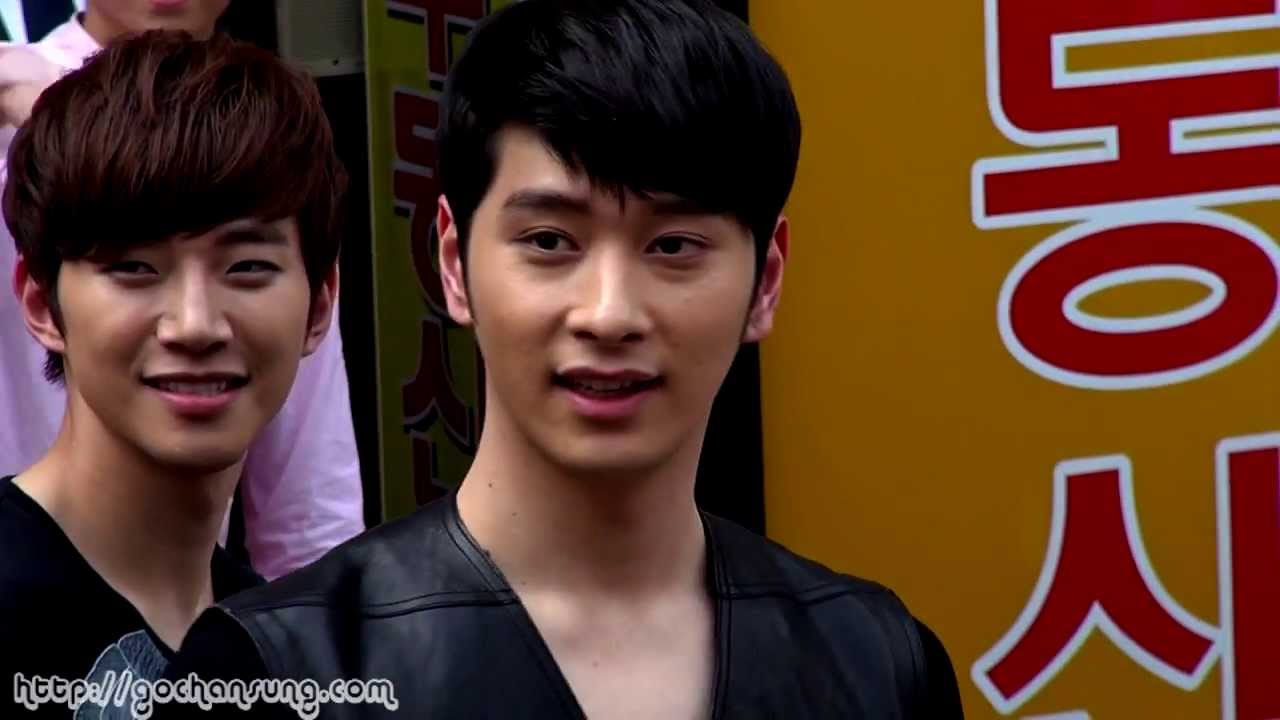 [130522 @ KBS 연예가중계] 홍대 게릴라 데이트 (찬성  Ver.)