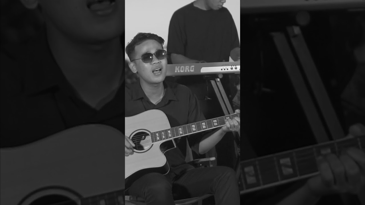 แฟมิลี่ (Family) - พีท จิรายุส x ตูมตาม กฤตกร (COVER VERSION) : Original : บุ๊ค ศุภกาญจน์