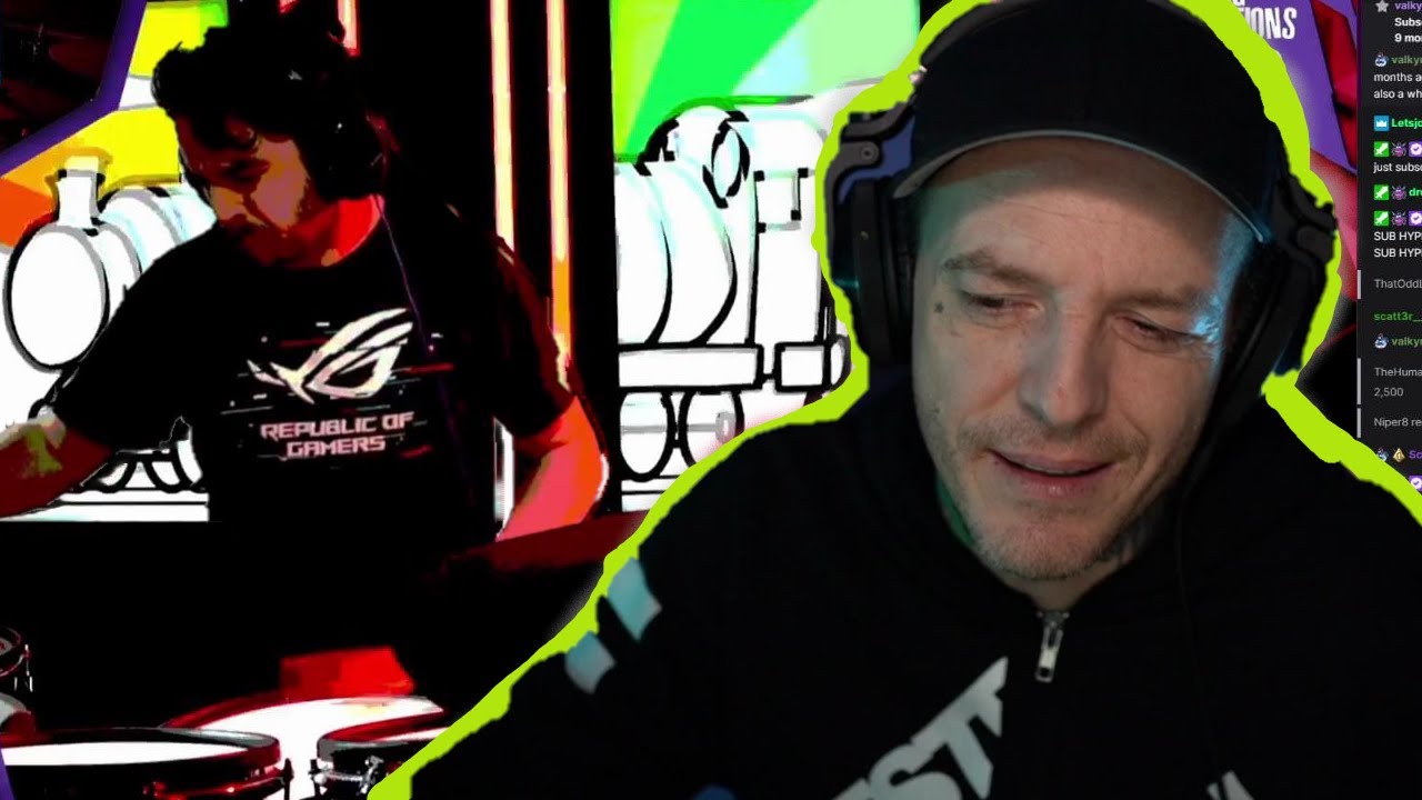 Deadmau5 Reacts Live to FML Drum Solo...
