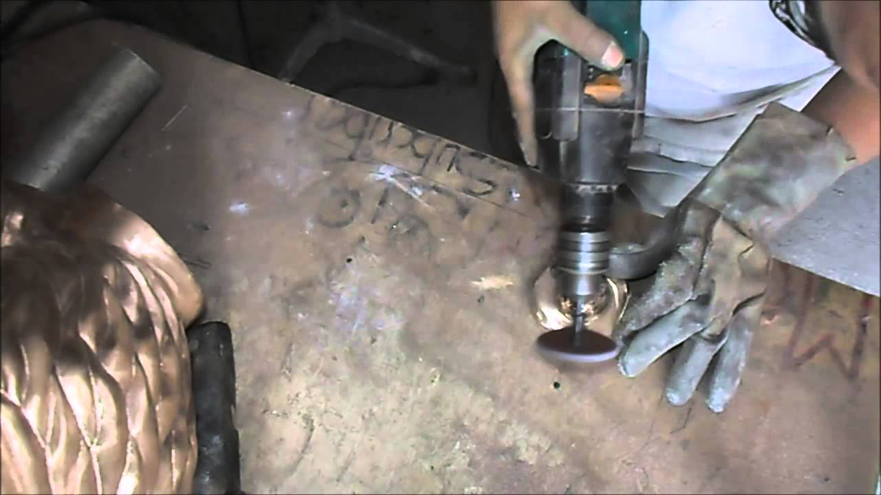 Detallado de pieza bronce