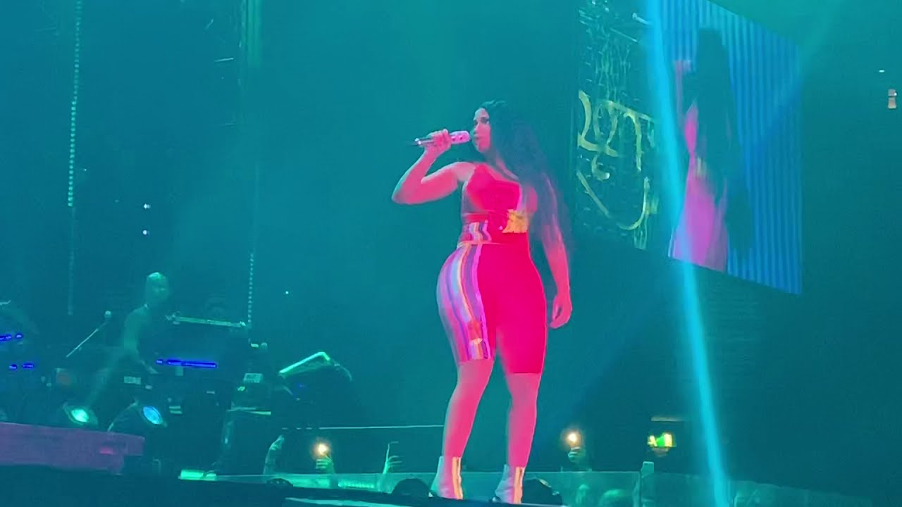 Nicki Minaj - DJ Set (Manchester Arena Nicki Wrld Tour 2019)