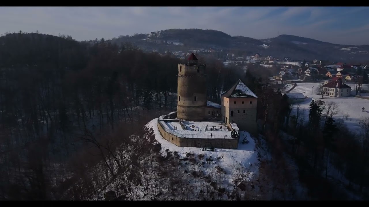 Cztery Zamki w okolicy jez. Rożnowskiego i Czchowskiego: Tropsztyn, Czchów, Górny i Dolny w Rożnowie