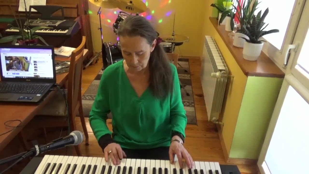 MILION BIAŁYCH RÓŻ [YAMAHA PSR--E473]