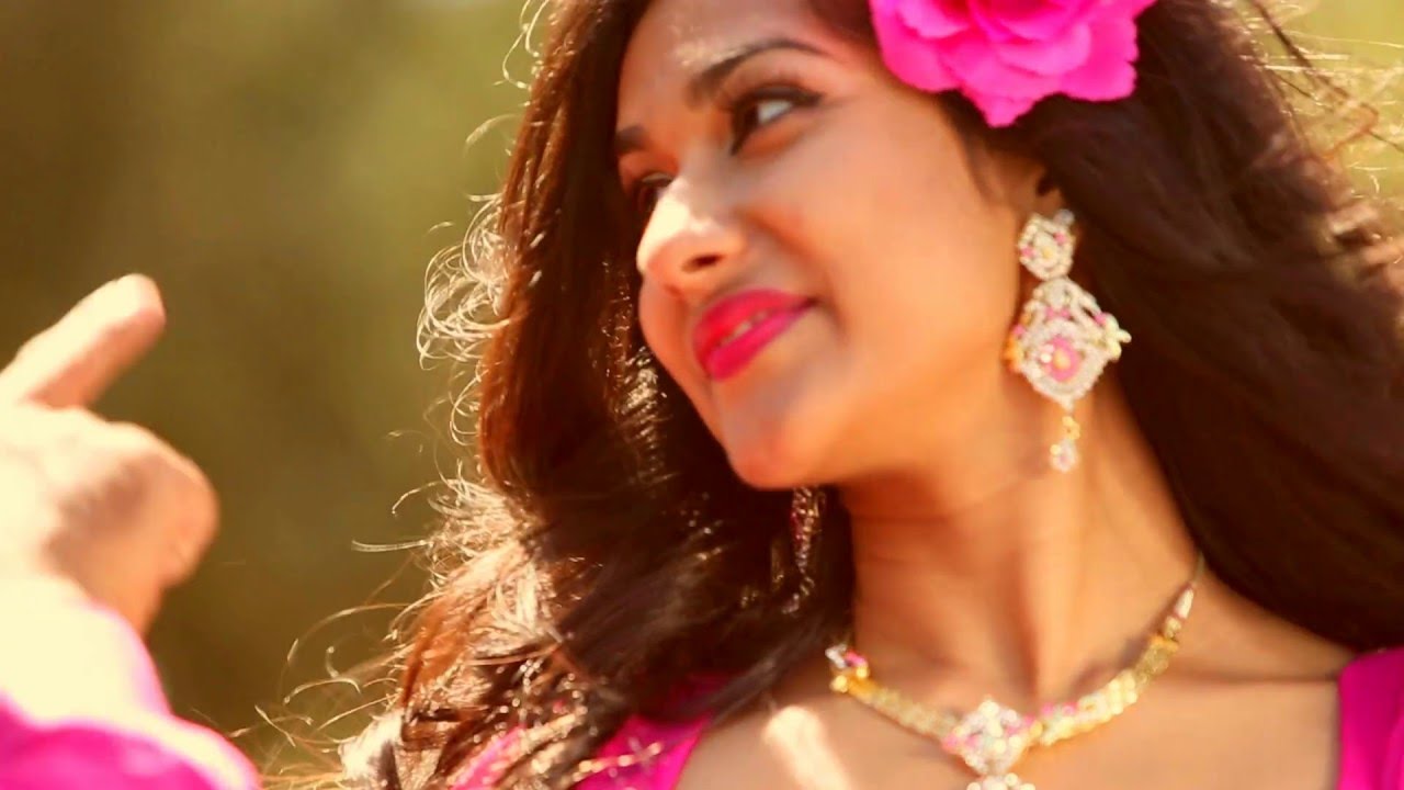 Music Video : Siyumali Rosa Male
