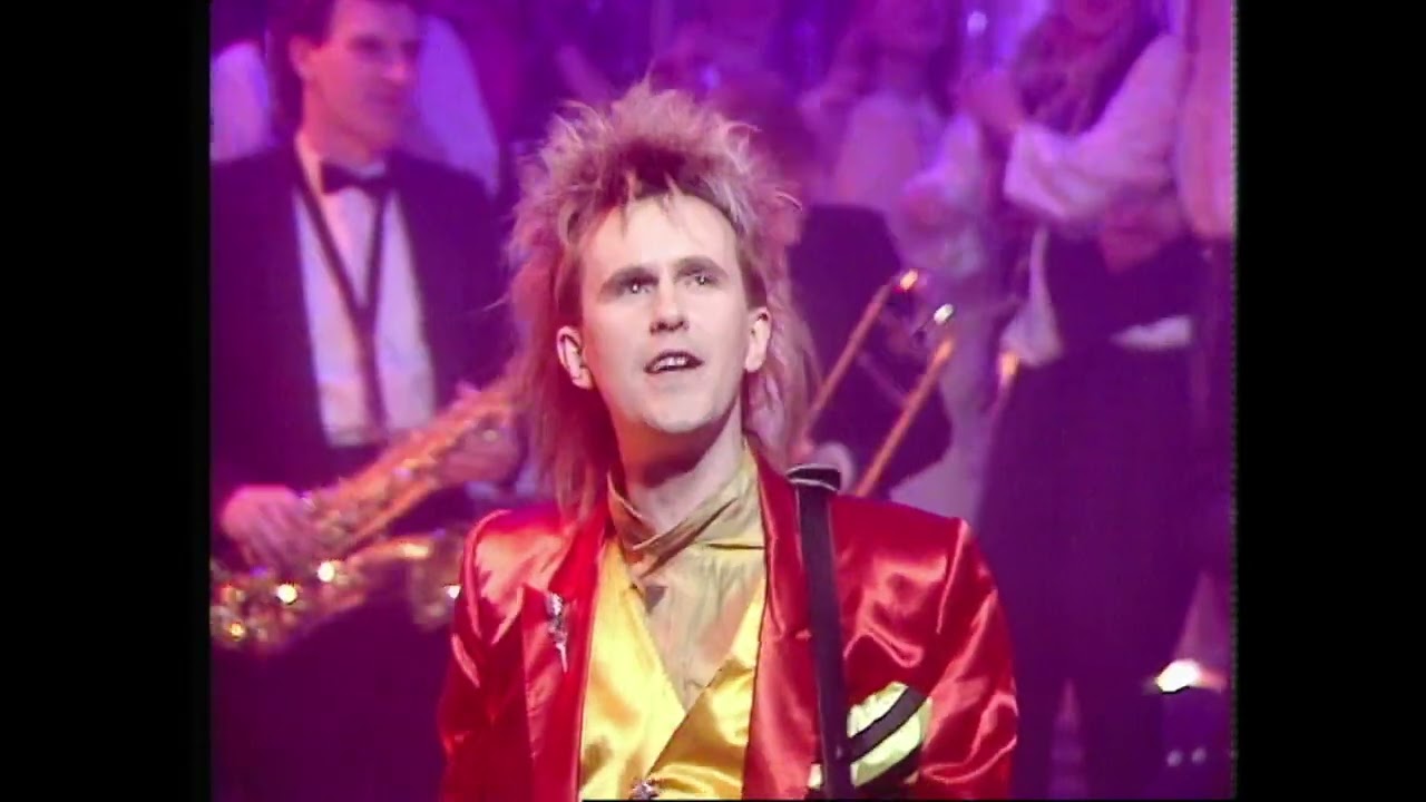 Howard Jones  - Things Can Only Get Better (Top Of The Pops, 1985)