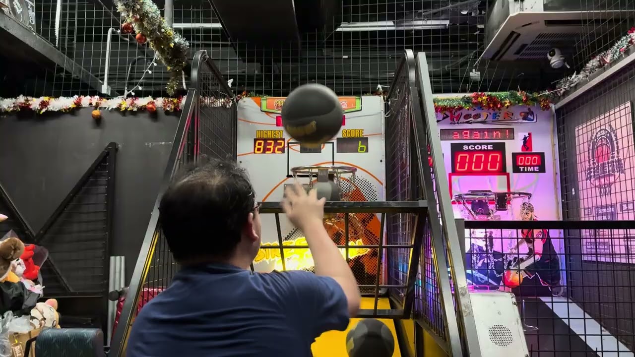 2/2(年初二特輯#2) （用5磅球玩都接近700❗️😮）籃球機協會練習場地大籃球機7個硬球697分