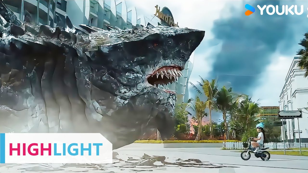 ENGSUB 陆行鲨进入城市，小女孩和鲨鱼面对面被吓哭！|【陆行鲨 Land Shark】| YOUKU MOVIE | 优酷电影