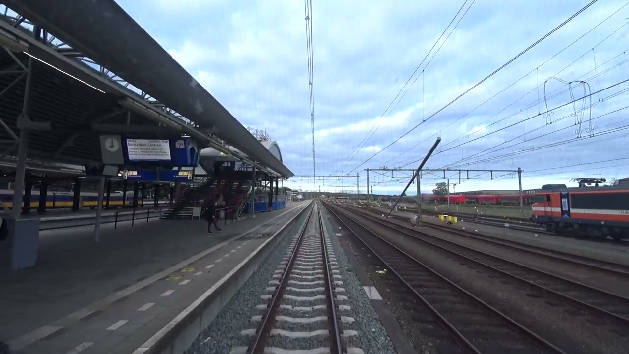 A train driver's view: Amersfoort Vathorst - Amsterdam CS, SLT, 31-Aug-2020.