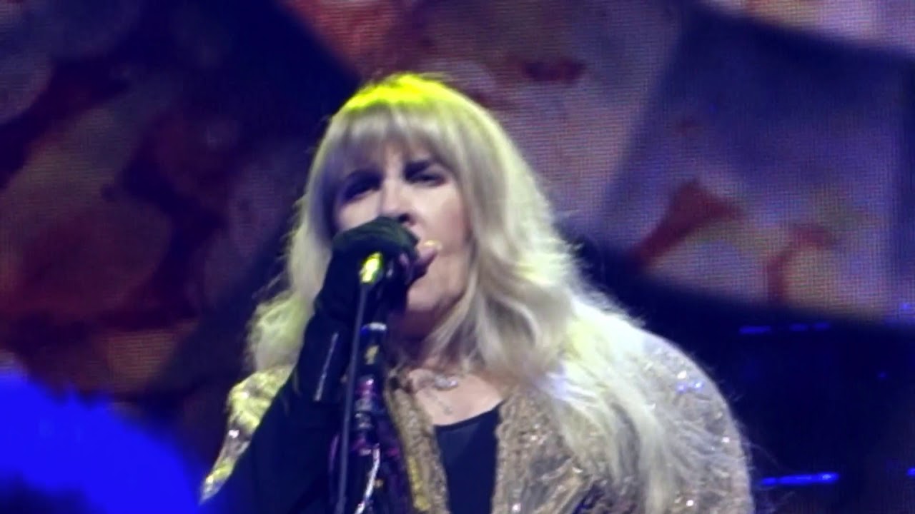 15. Stevie Nicks - Gold Dust Woman (08.11.2017)