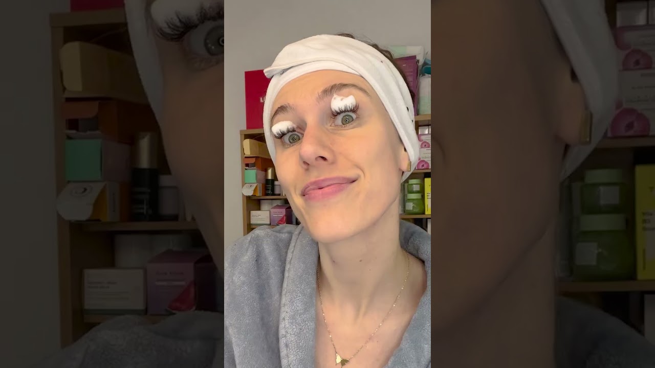 How To Clean Eyelash Extensions Like A Pro