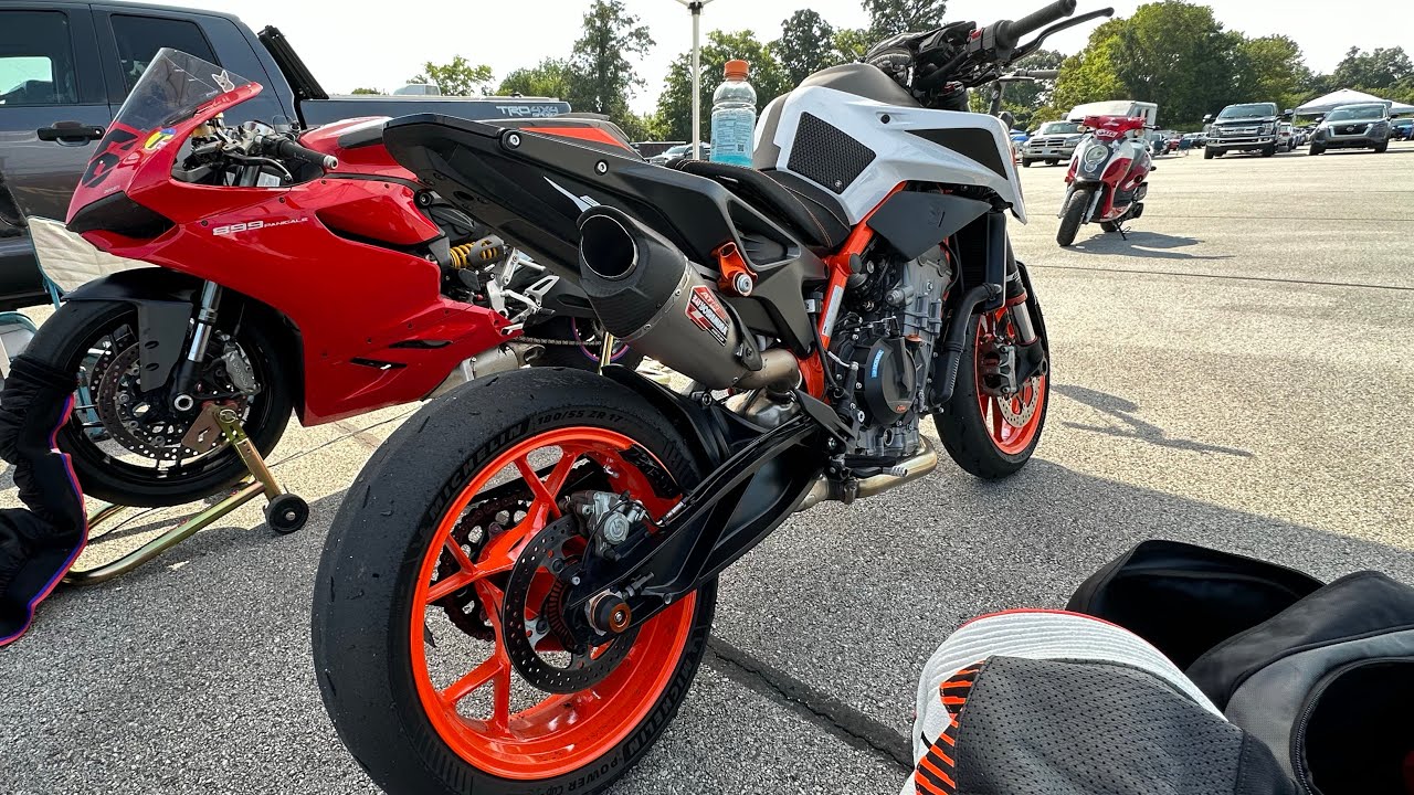 KTM Duke 890r - Noisy engine fix! Tensioner issues resolved - Dirt Tricks instructions.