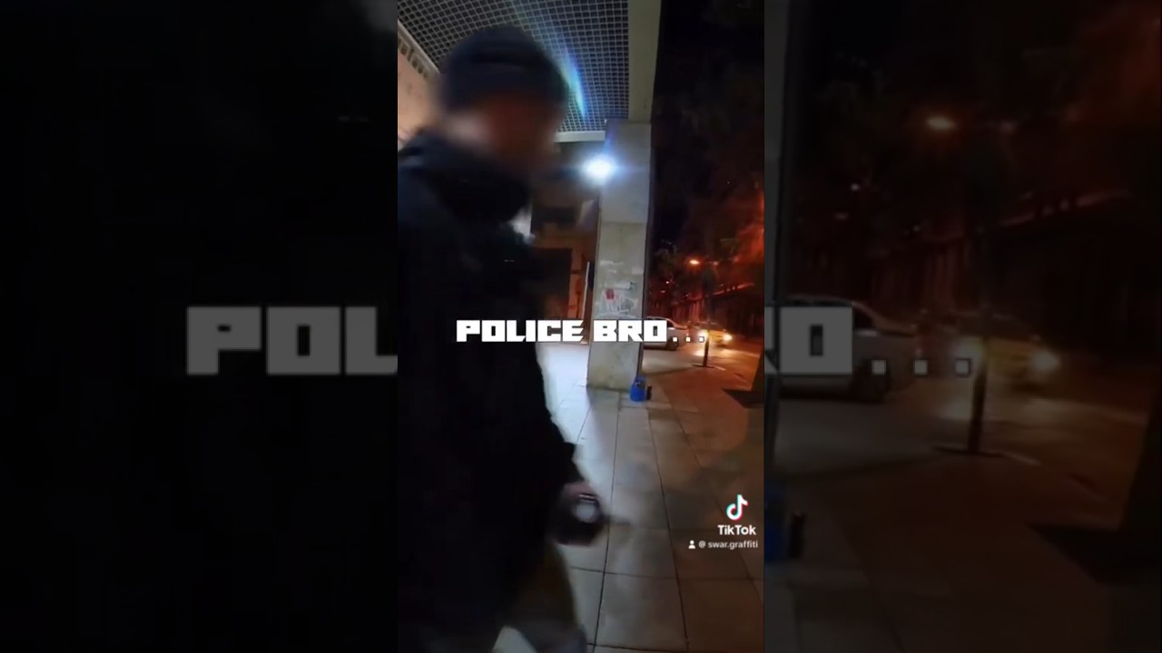 Epic Police Escape‼️🚨 #graffiti #bombing #tagging #graffititag #bestgraffiti #police #polizei