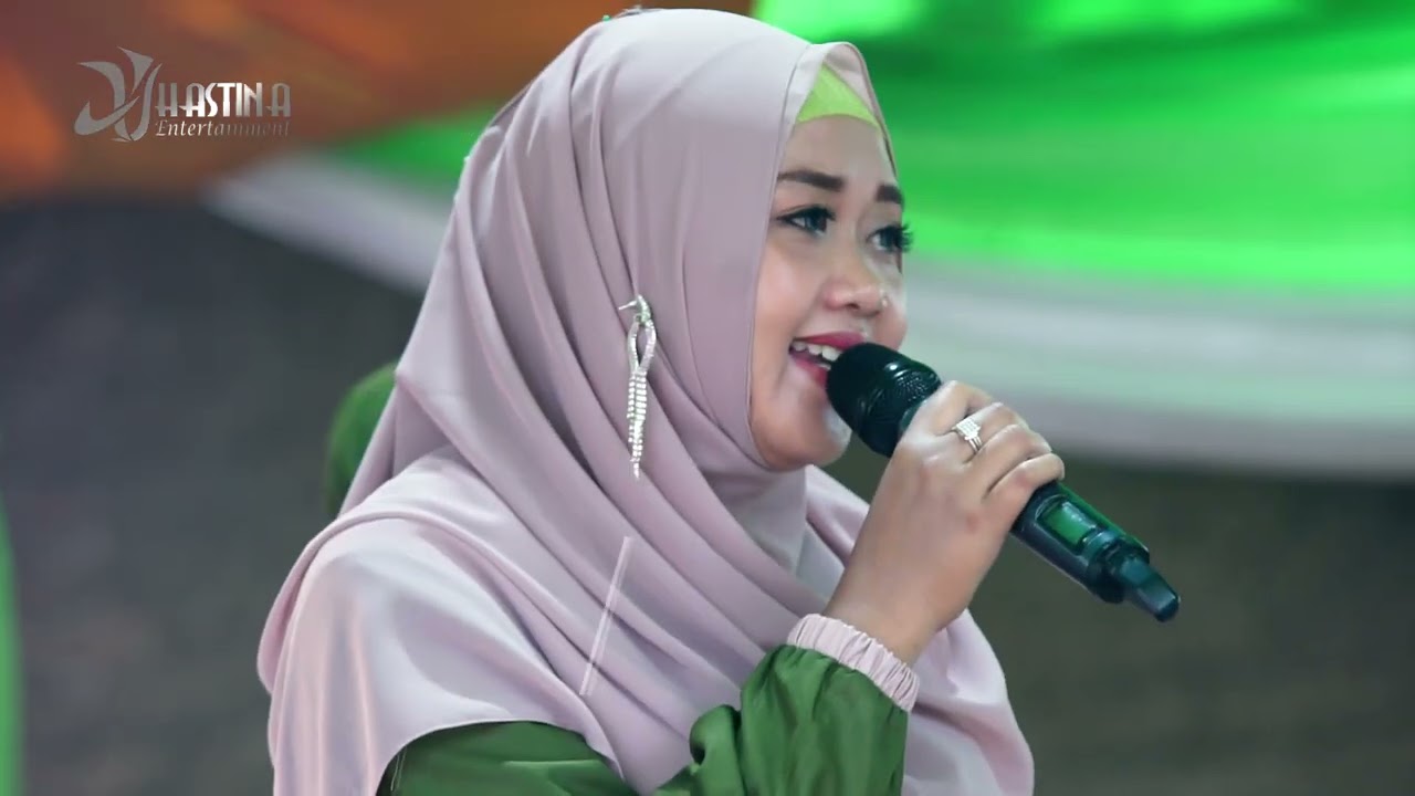 #Hastina #Adeena Pilihanku Live Version - Aida Adeena