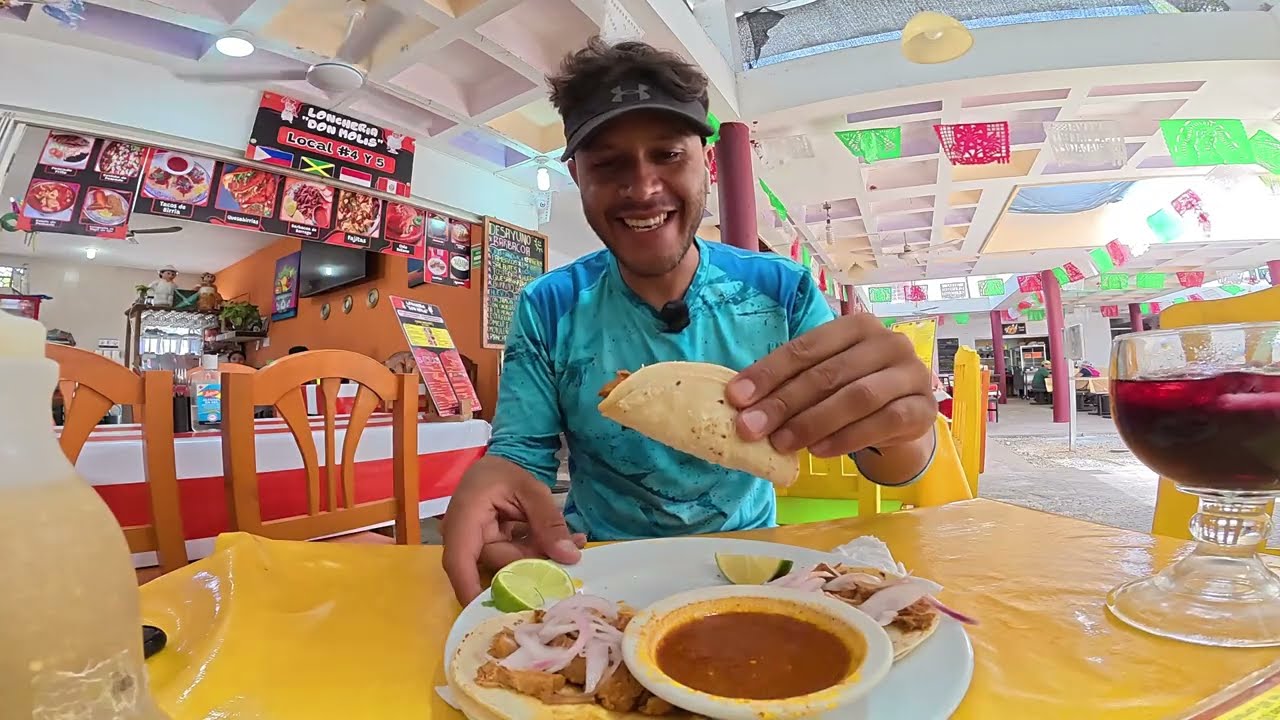 MERCADO MUNICIPAL Cozumel / Loncheria Chely / Comida tradicional YUCATECA