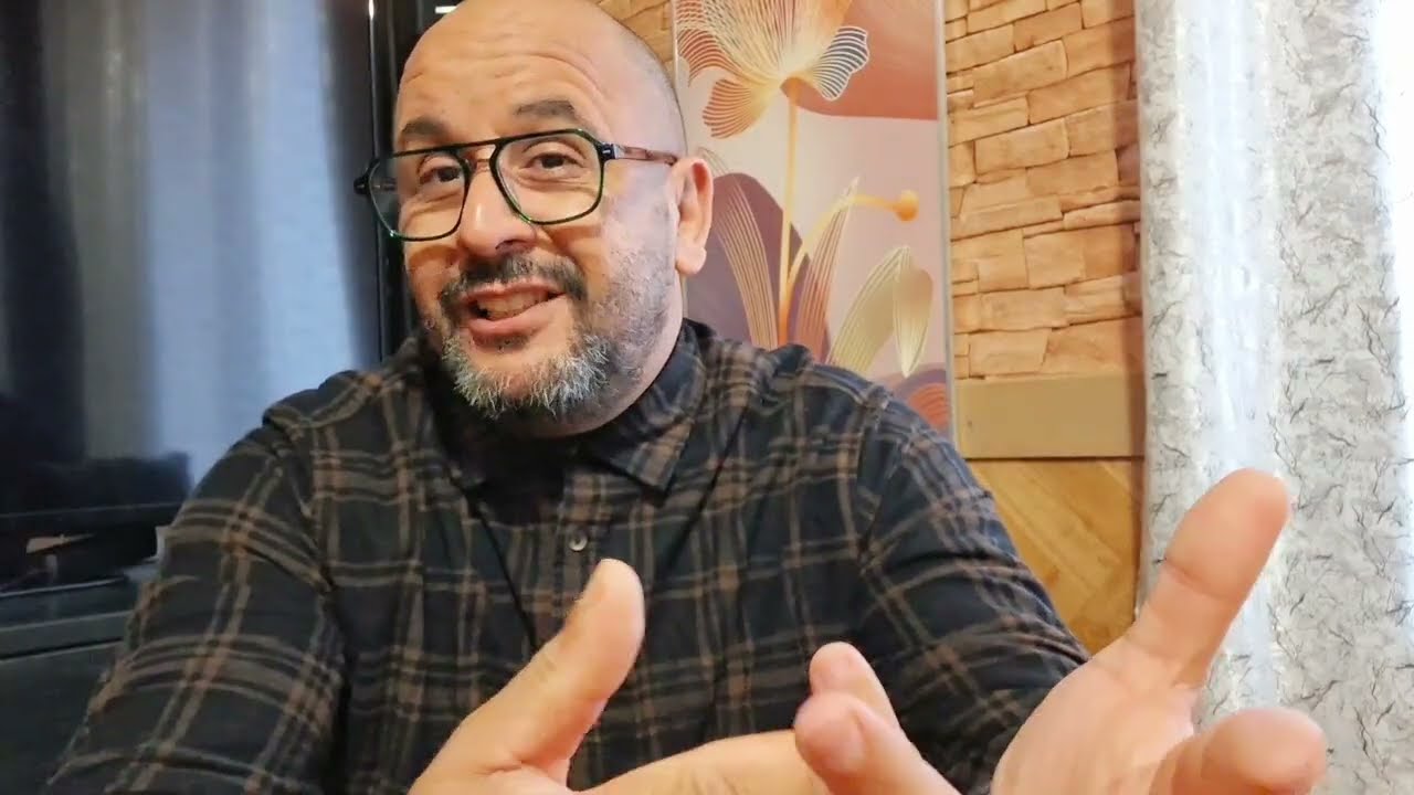 هضرت مع المحامي على نسيب البدويه سمعوا شنو قال علي شنو قال لي وعلى الافراغ ديال بنتها حتى هي