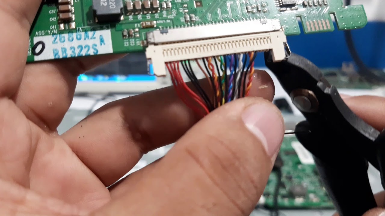 COMO ADAPTAR PANEL LCD #suscríbete y no olvides darle like 👍👍