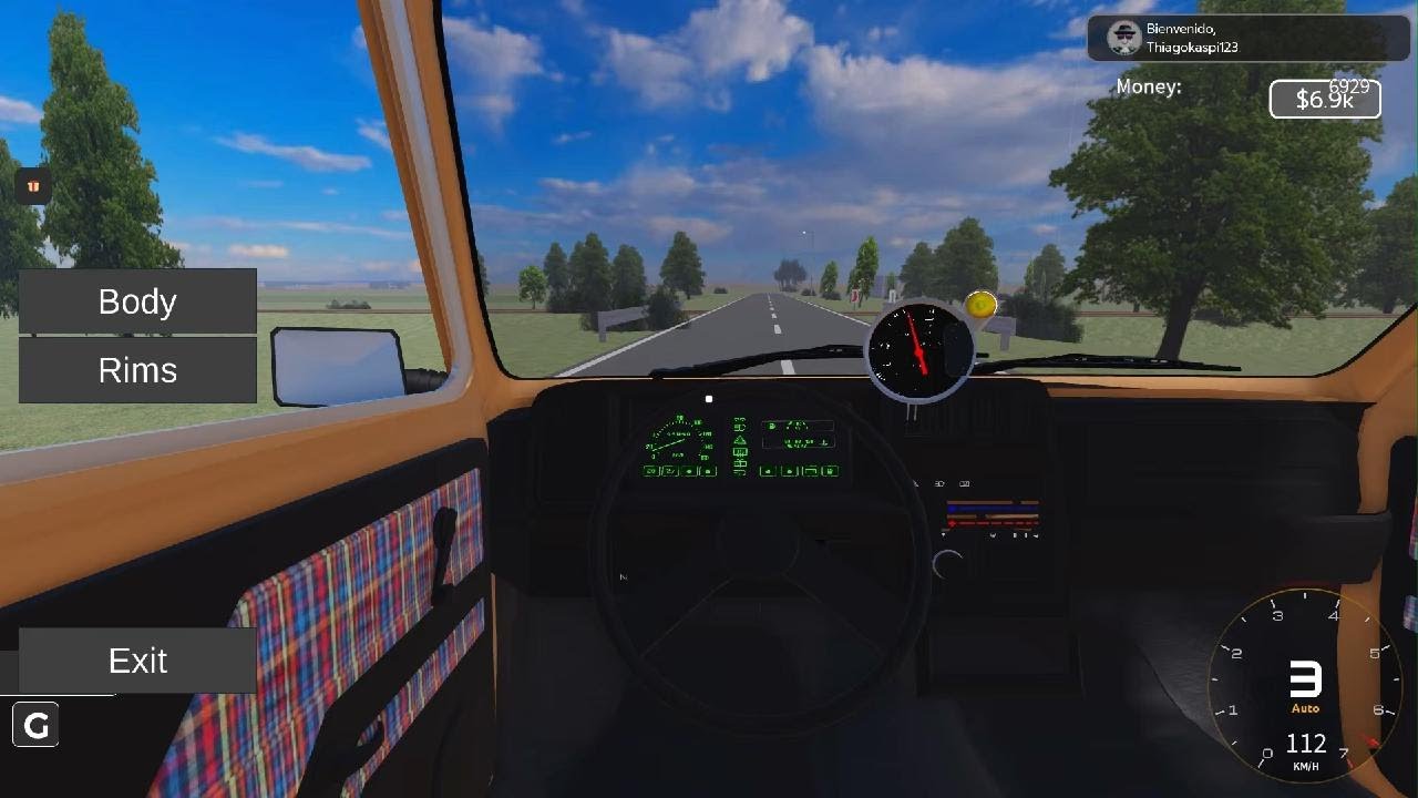 jugando un juego de carreras