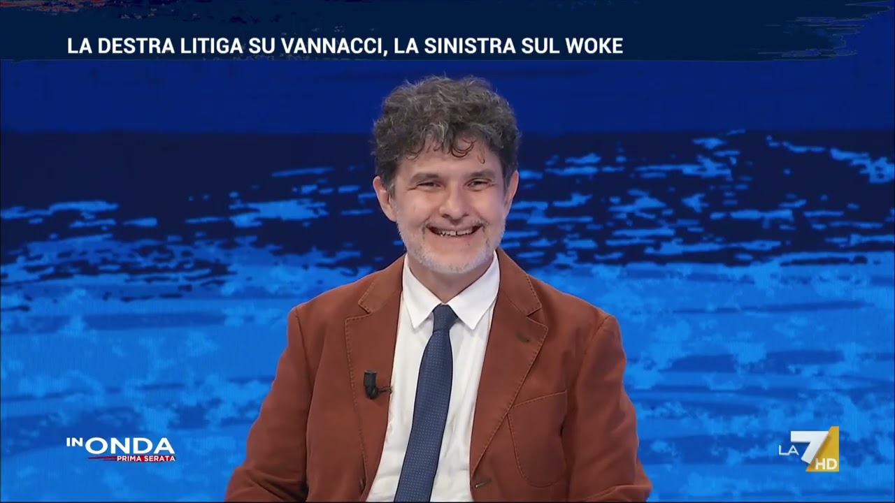 Vannacci, Bottura: &ldquo;Cosa deve fare perch&egrave; qualcuno possa dirgli che &egrave; fascista?&rdquo; ...