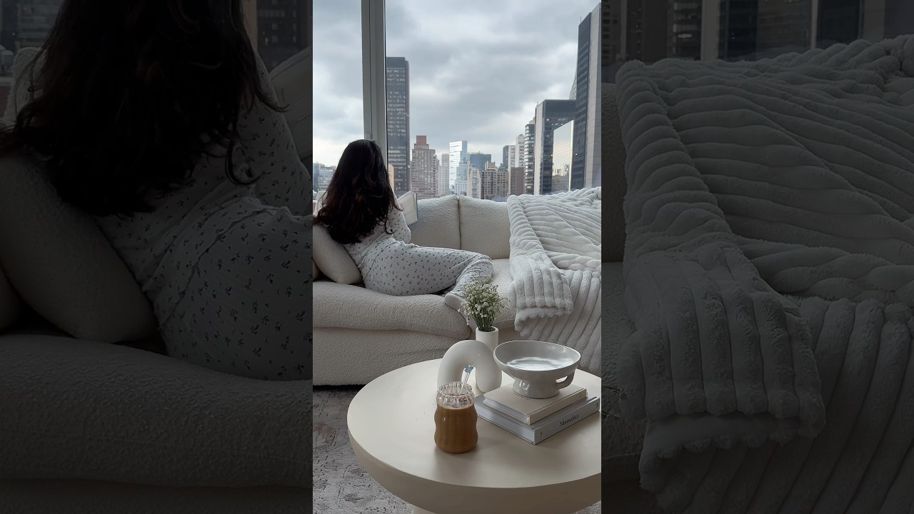 happy august 1st aka the 1st day of fall 🍂 #august #fallseason #aesthetic #lifestyle #fall #cozy