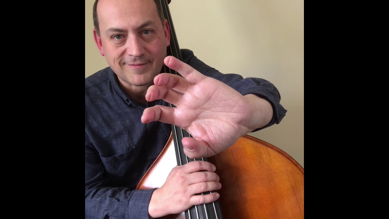 Tutorial 1 - Basics: How To Put Hands On The Double Bass Correctly