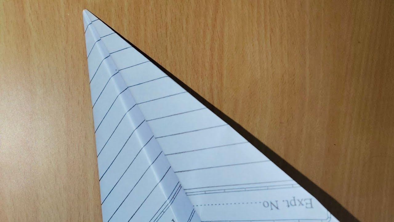 Paper plane that fly in curved path