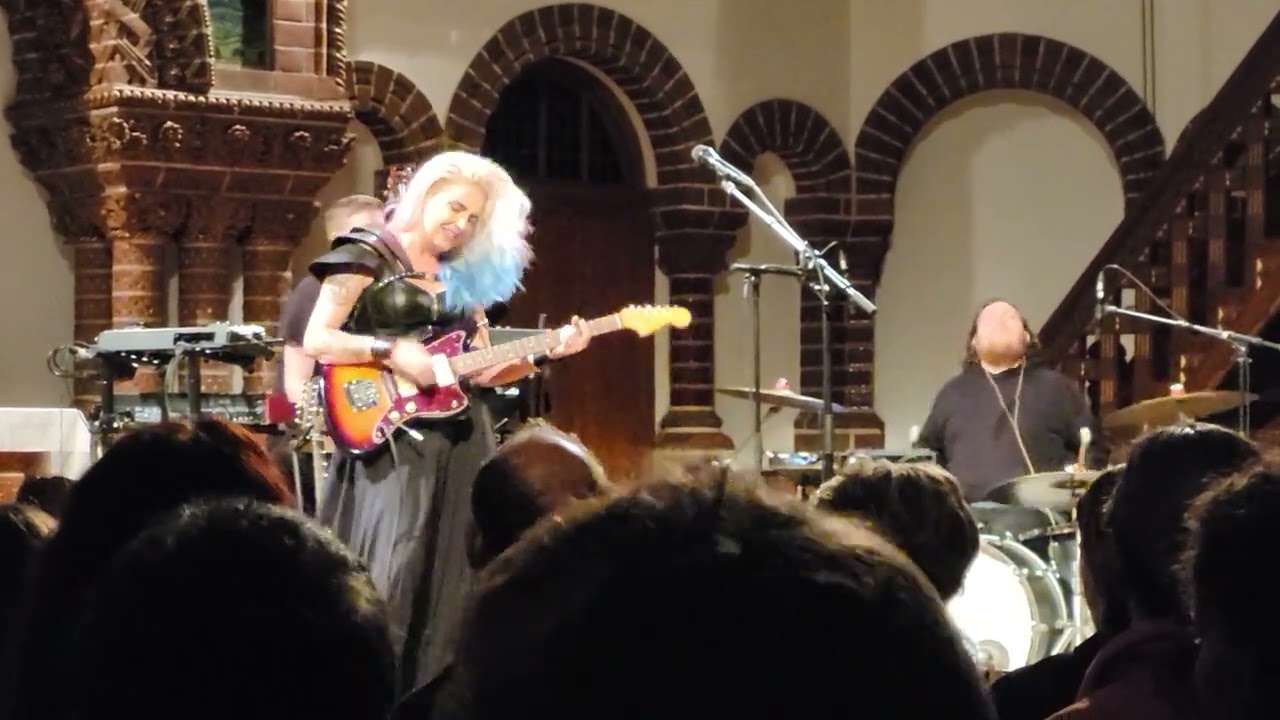 @eivormusic - Falling Free (Live Berlin 2022.10.13)