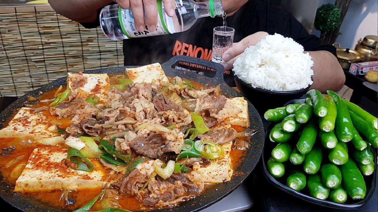 차돌박이 두부 짜글이 , 완전매운땡초 , 참이슬 한 잔 MUKBANG