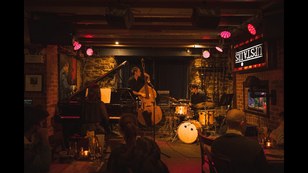 Yiwei Huang Trio, Live at Upstairs Jazz Bar