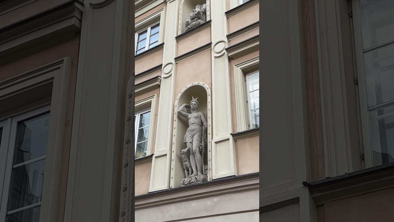 Odbudowa Warszawy: Odbudowa Starego Miasta - architektura i polityka #historia