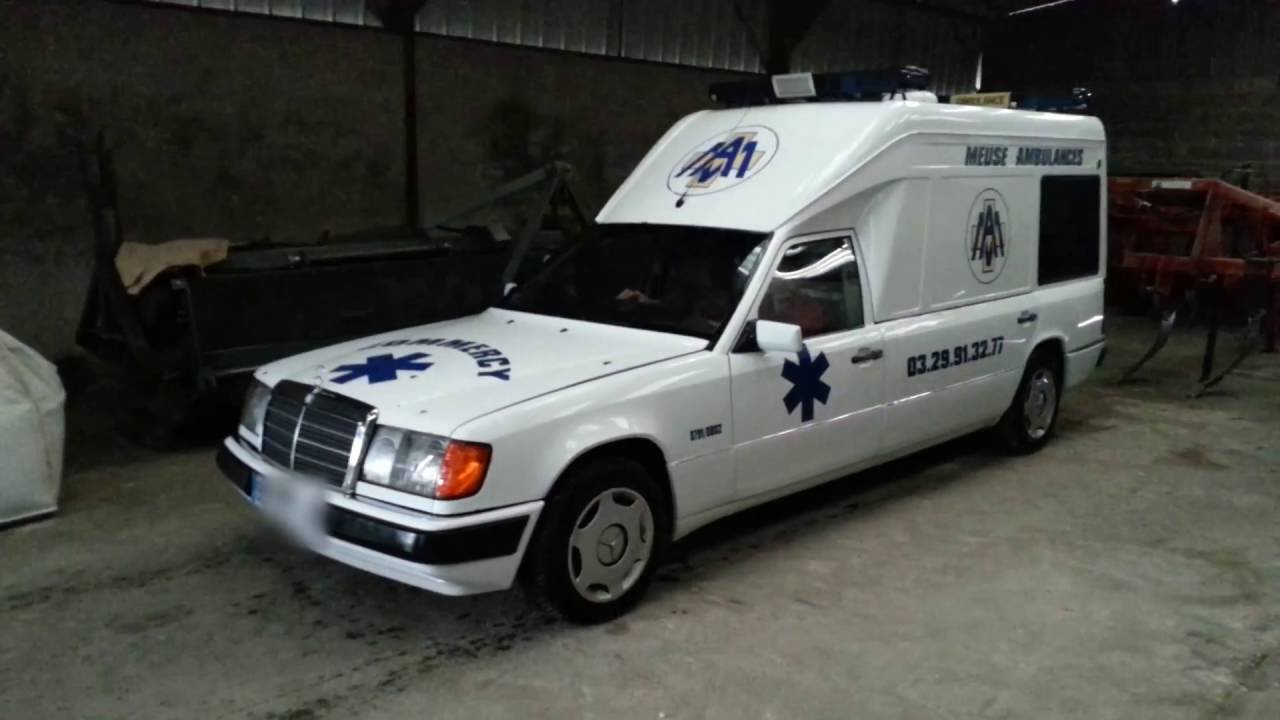 Mercedes Ambulance W124 250D