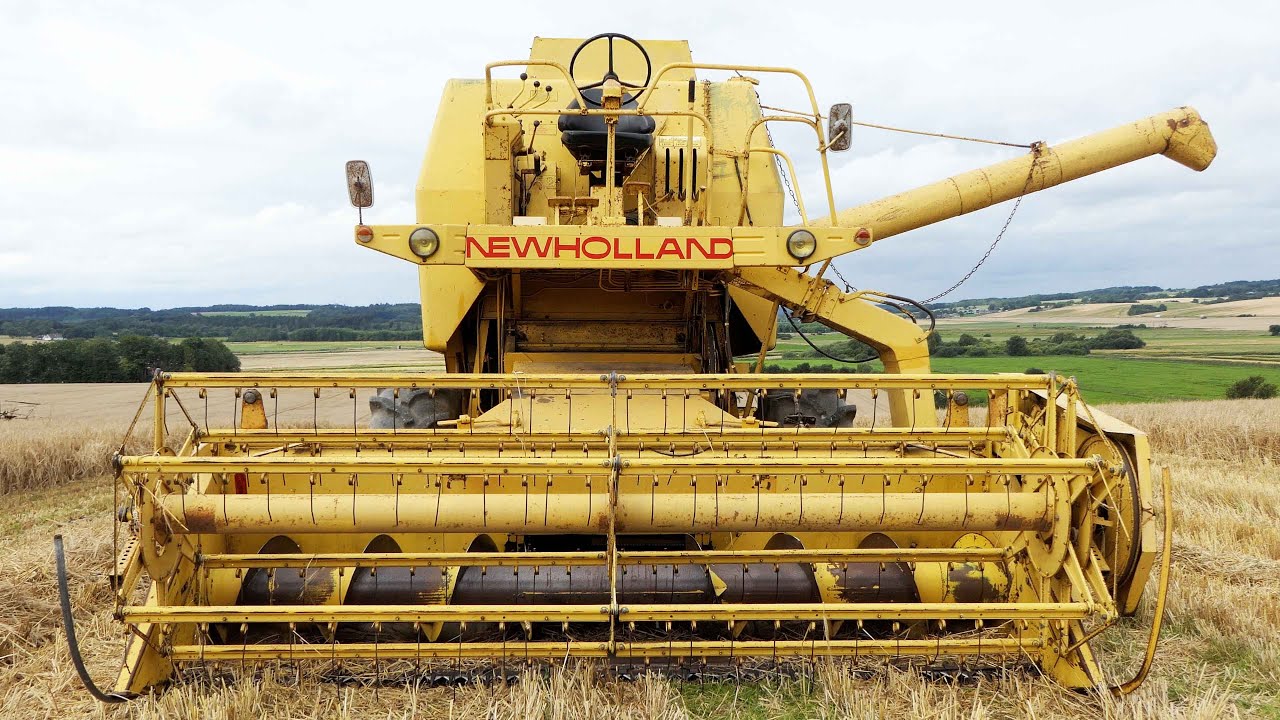 New Holland Clayson 1530 combine harvesting Barley | Harvest Season 2023