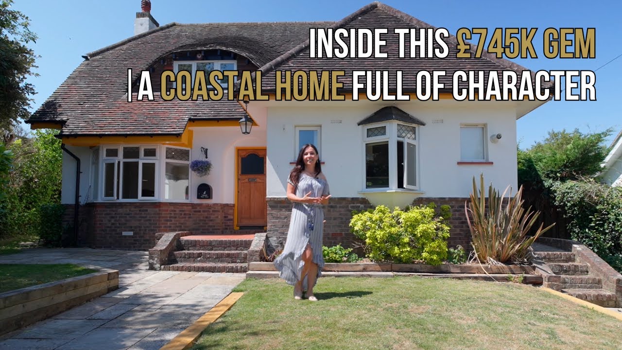 Inside This Luxurious Coastal Retreat | A Rare Find in Middleton-on-Sea