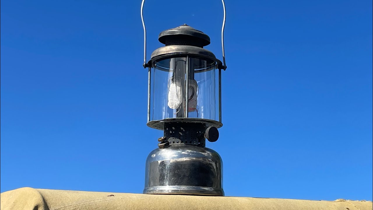 100-летний фонарь Coleman Quicklite L327 1920-х годов, возрожденный к жизни.