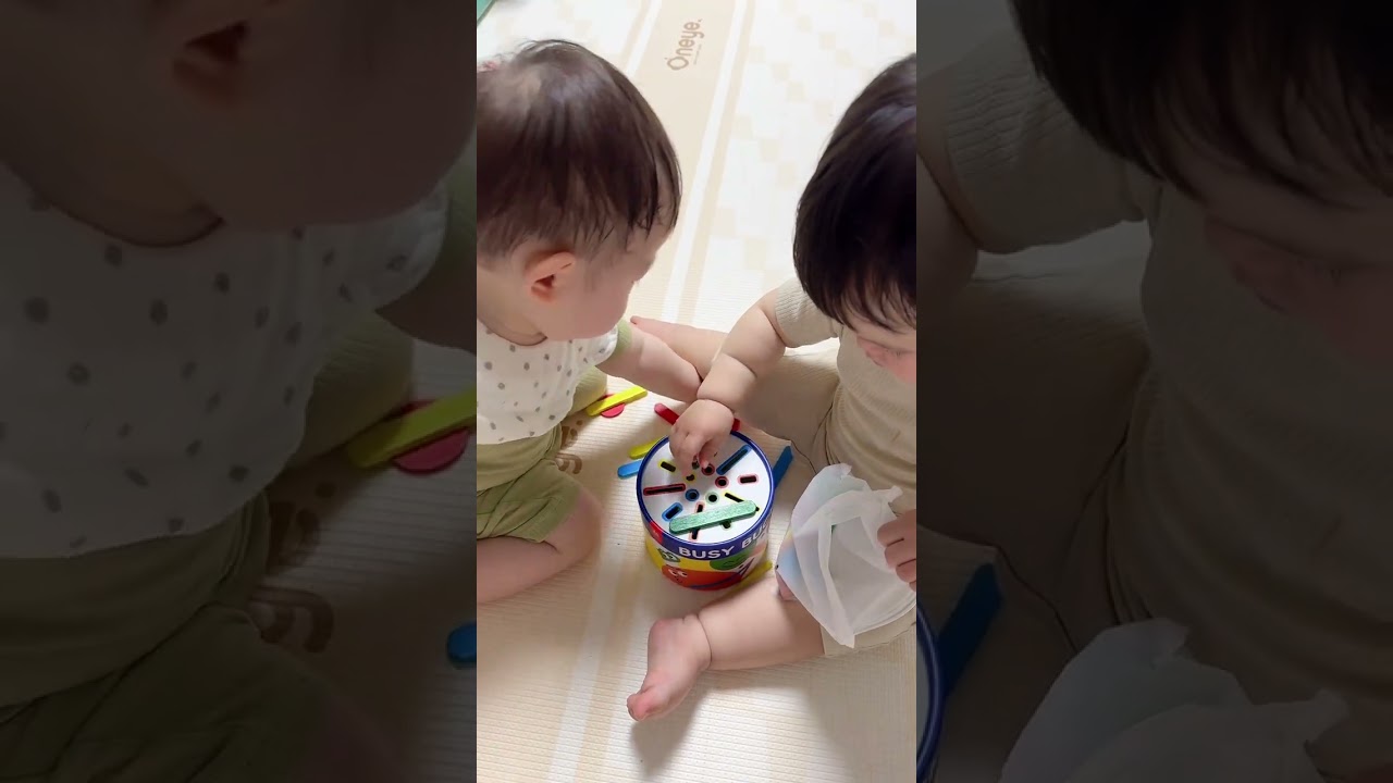 Baby Bath Fun: A Boy and a Girl's Joyful Homecoming Bath