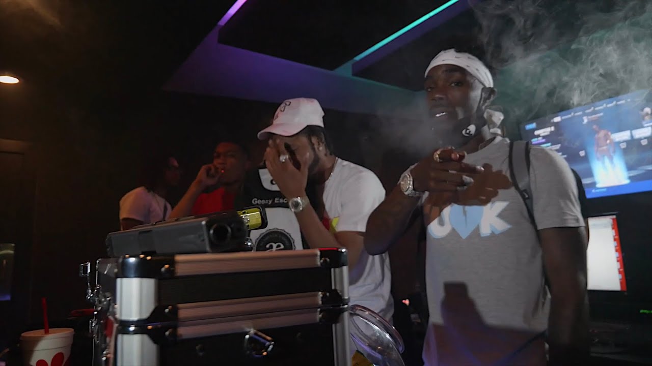 Geezy Escobar x @Foogiano  - Look Up (Official Video)
