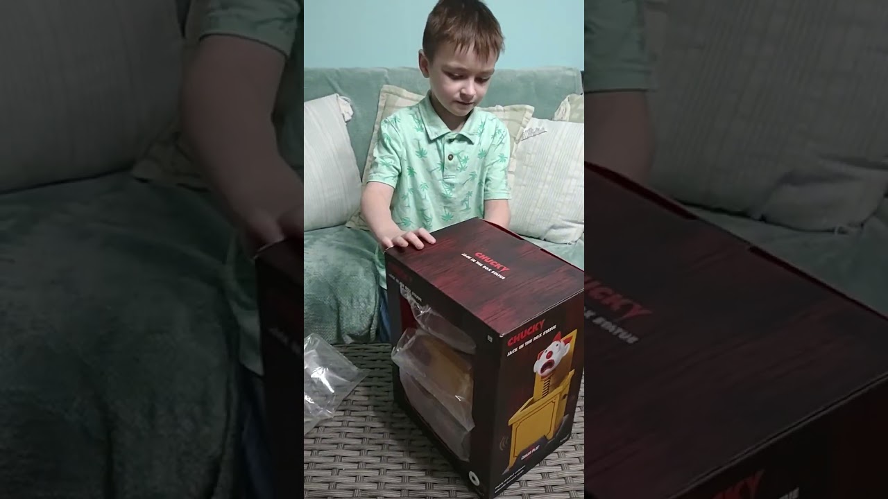 Chucky Jack-in-the-Box Spirit Halloween