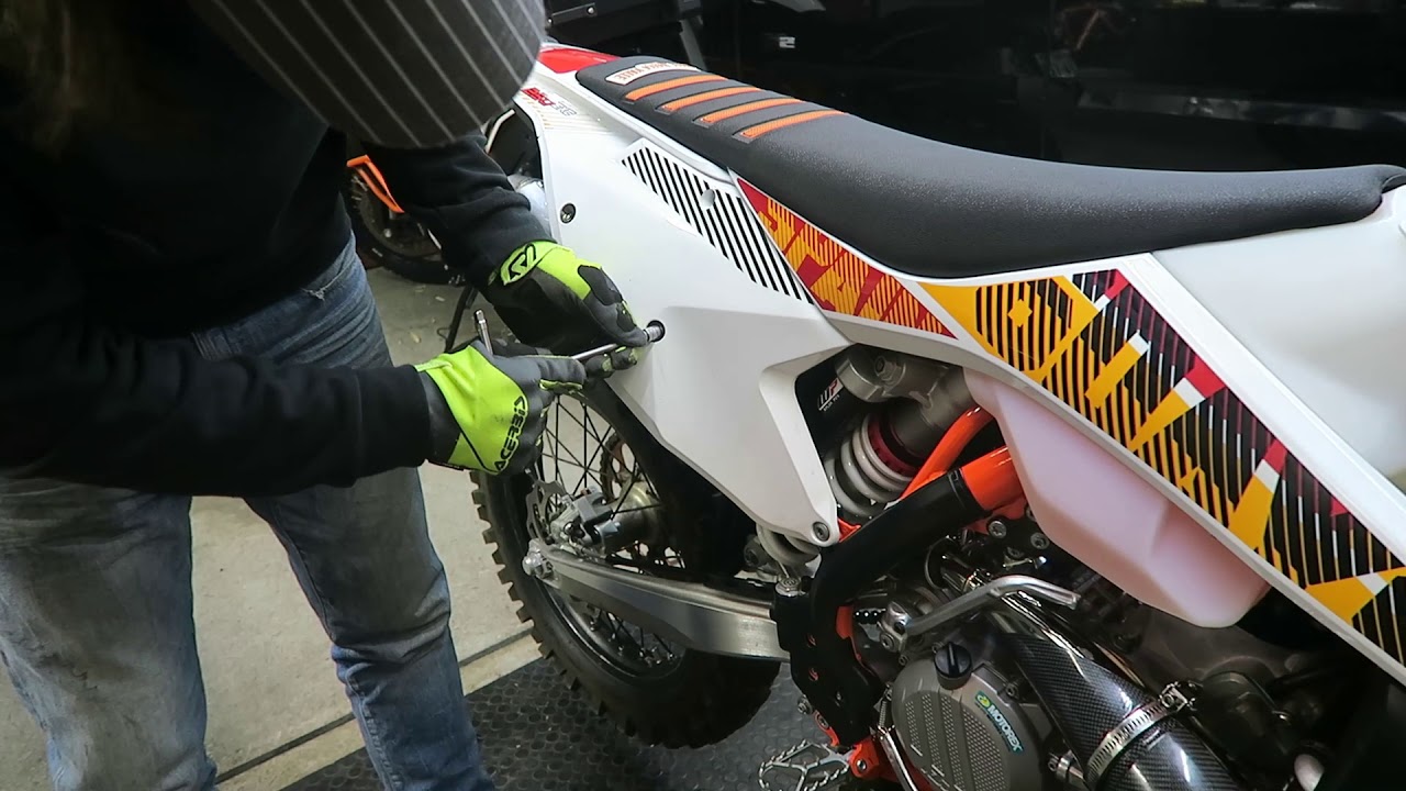 KTM 300 EXC 1st Service